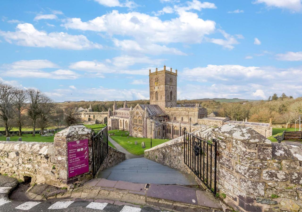 Вілла Bwthyn Clyd - St Davids Екстер'єр фото